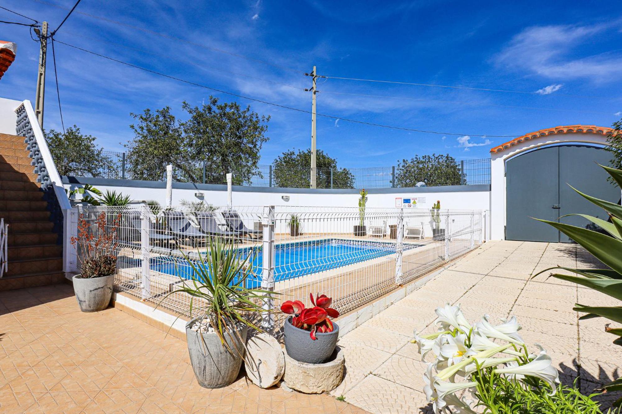 Vila Da Encosta - Private - Heated Swimming Pool - By Bedzy Albufeira Bagian luar foto